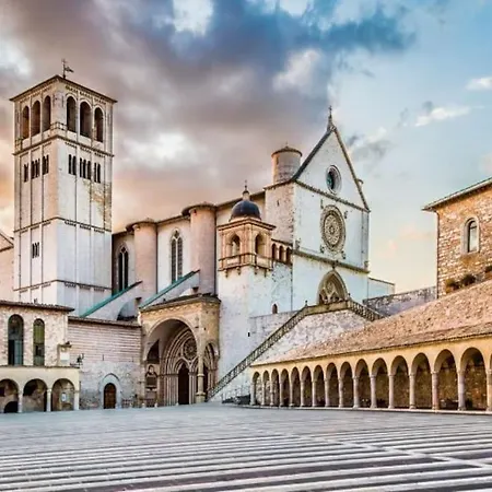 Luxury Assisi Bastia Umbra